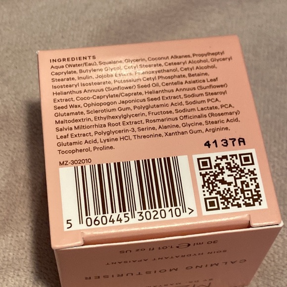 MZ Skin the Calming Moisturizer - Picture 6 of 11